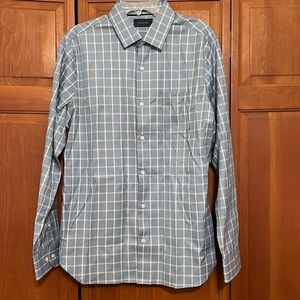 Fairline Men’s Button Down size Large